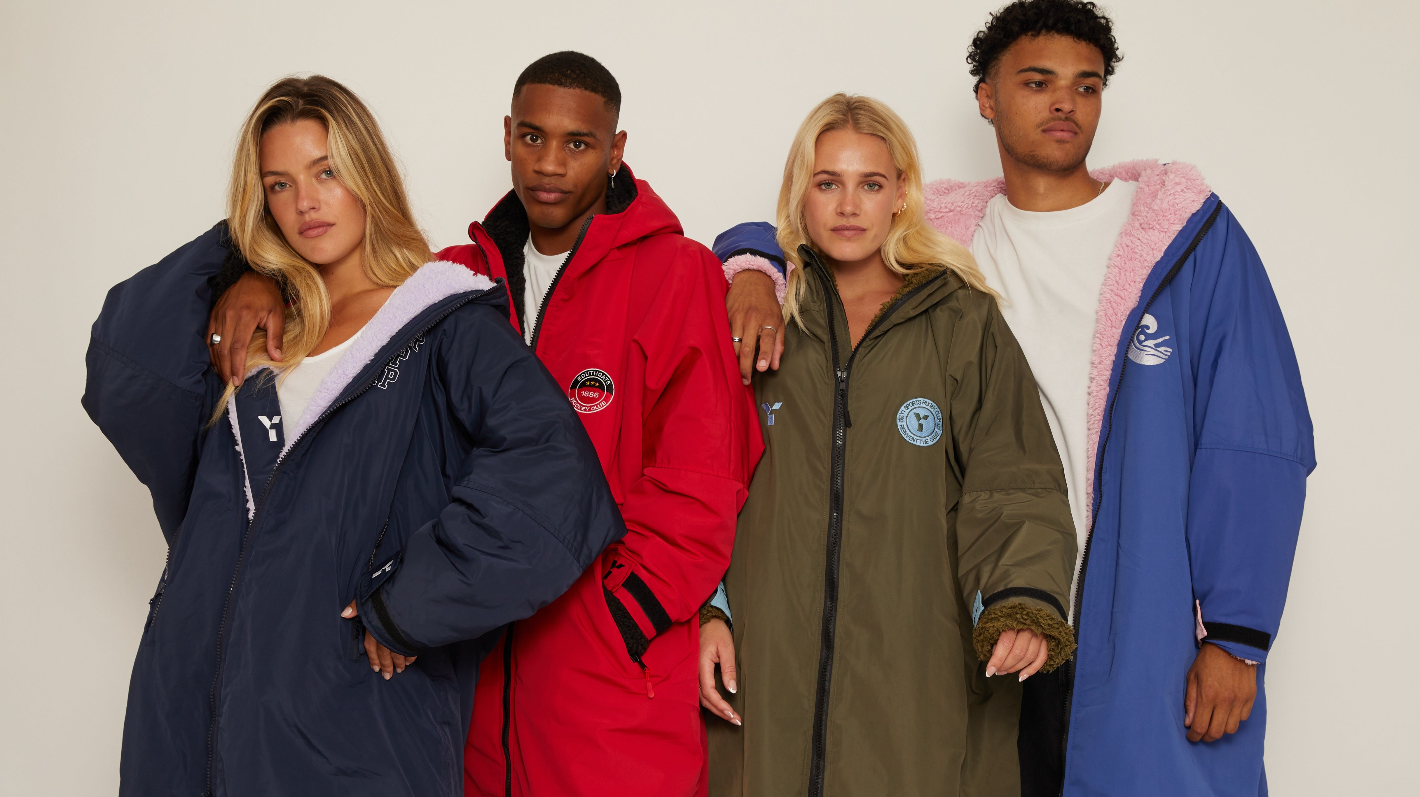 Stay Warm and Stylish with the Y1 Custom Changing Robe – Fully Personalised and Weather-Resistant