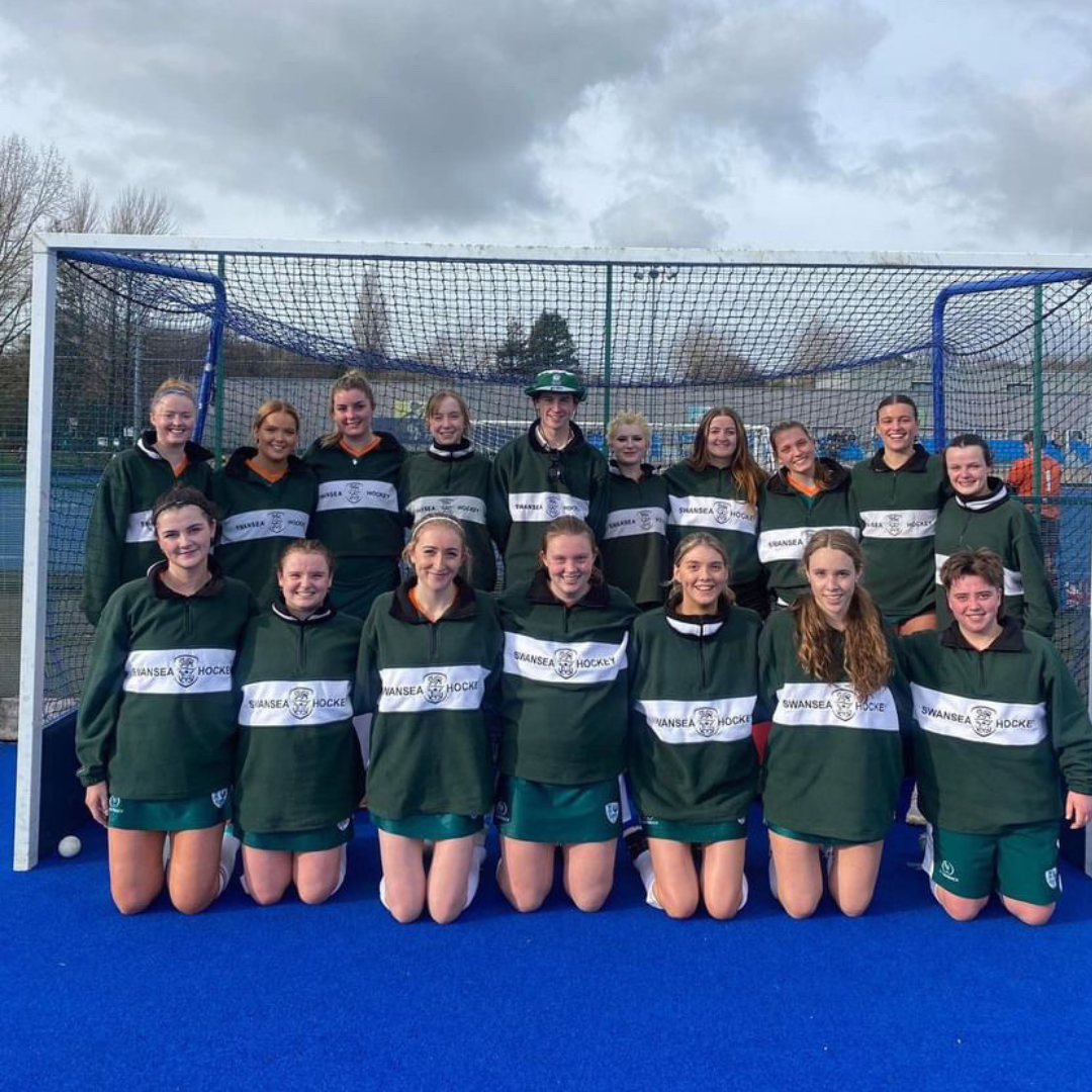 Score Big with Y1 Custom: Earn Unlimited Rewards with Our Referral Scheme! 💸